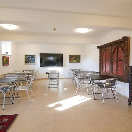 Appartement Budget Dbl Free Breakfast *
