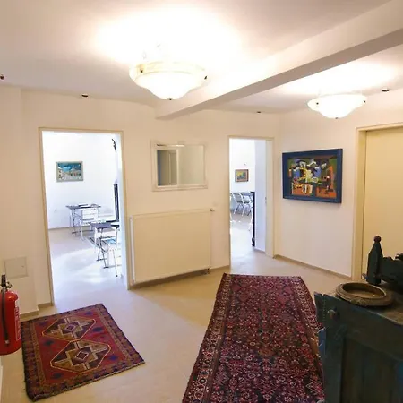 Budget Dbl Free Breakfast Apartment