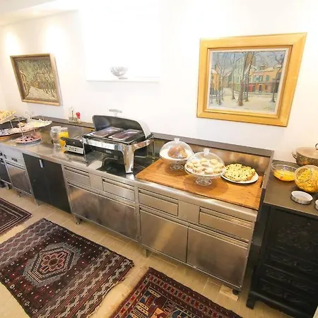 Budget Dbl Free Breakfast Liubliana